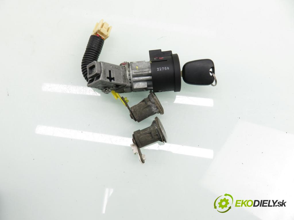 CITROEN C1 (PM_, PN_) HB 2007 50,00 1.0 12V R3 68 - 1KR-FE 998,00 spínačka / VLOŽKY N0501412 ; N0502200