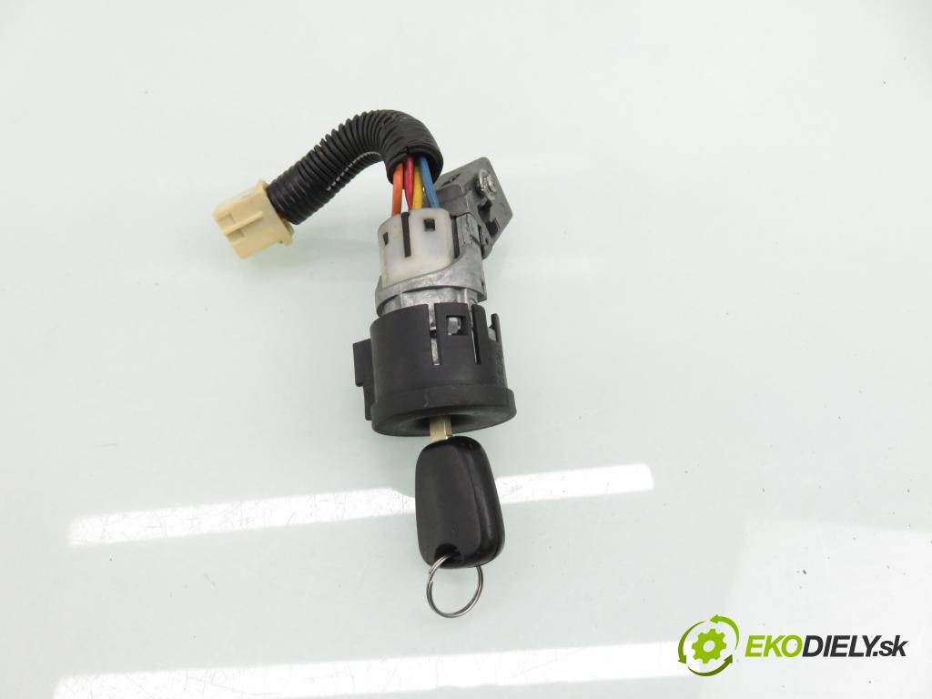 CITROEN C1 (PM_, PN_) HB 2007 50,00 1.0 12V R3 68 - 1KR-FE 998,00 spínačka / VLOŽKY N0501412 ; N0502200