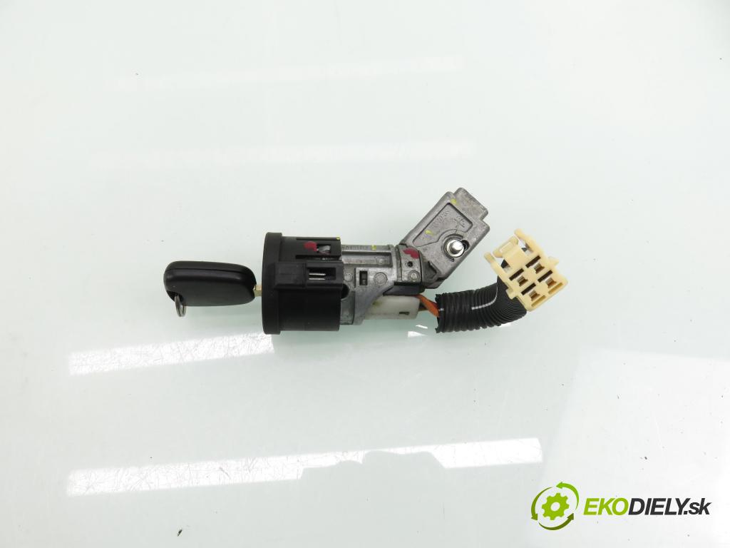 CITROEN C1 (PM_, PN_) HB 2007 50,00 1.0 12V R3 68 - 1KR-FE 998,00 spínačka / VLOŽKY N0501412 ; N0502200