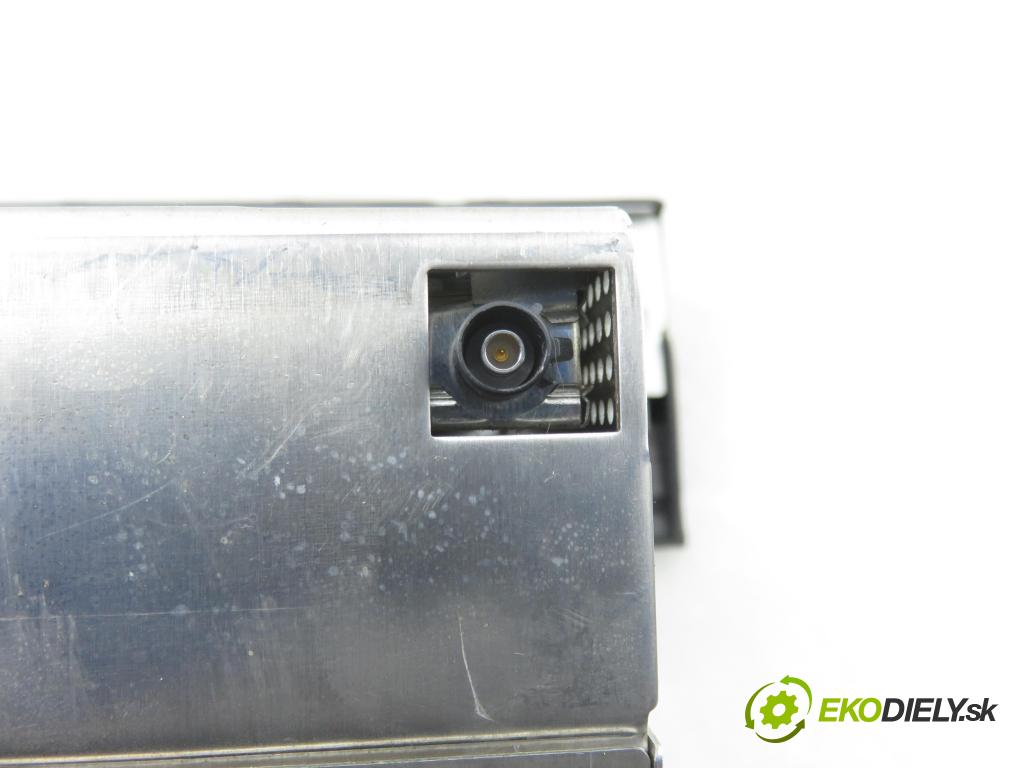 BMW 5 Touring (E39) KOMBI 2001 135,00 530 d - M57 D30 (306D1) 2926,00 RADIO Modul 6903873
