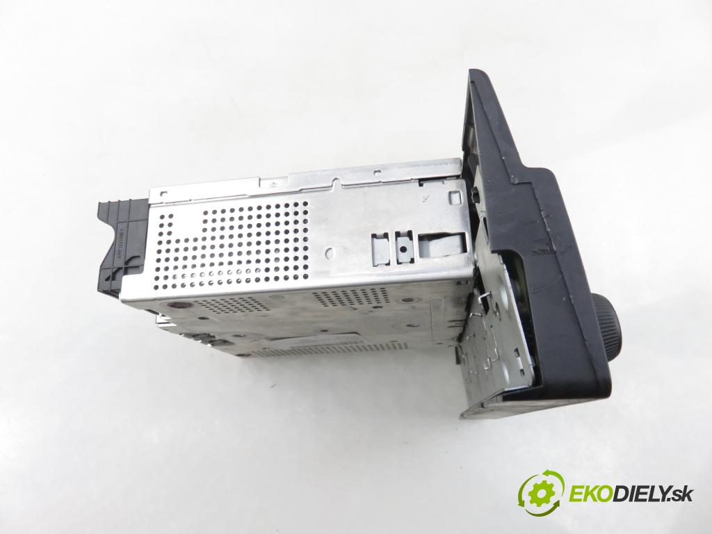 BMW 5 Touring (E39) KOMBI 2001 135,00 530 d - M57 D30 (306D1) 2926,00 RADIO Modul 6903873