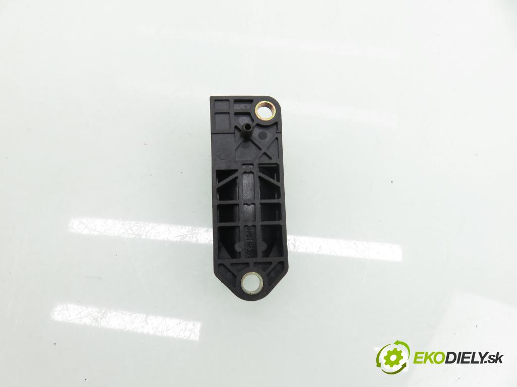 VW SHARAN (7M8, 7M9, 7M6) MINIVAN 2003 85,00 1.9 TDI PD 115 - AUY 1896,00 Snímač nárazu 5WK42895 ; 6Q0909606 (Snímač nárazu)