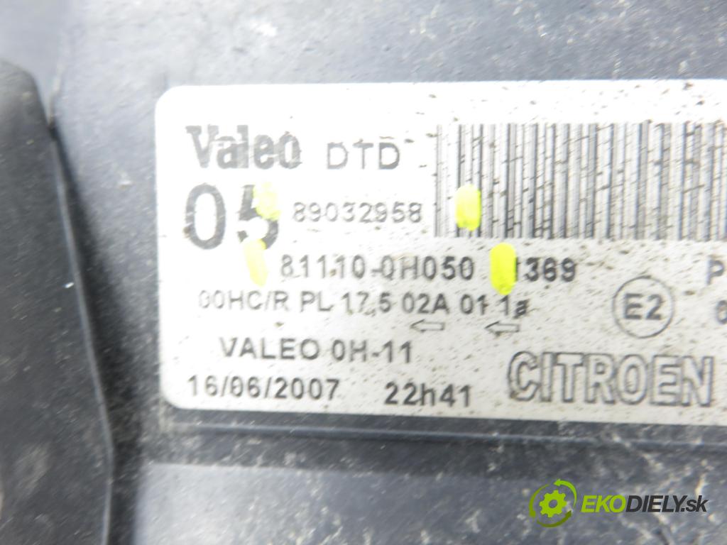 CITROEN C1 (PM_, PN_) HB 2007 50,00 1.0 12V R3 68 - 1KR-FE 998,00 Svetlo PP 811100H050 ; 89032958