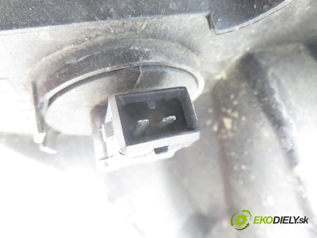 CITROEN C1 (PM_, PN_) HB 2007 50,00 1.0 12V R3 68 - 1KR-FE 998,00 Svetlo PP 811100H050 ; 89032958