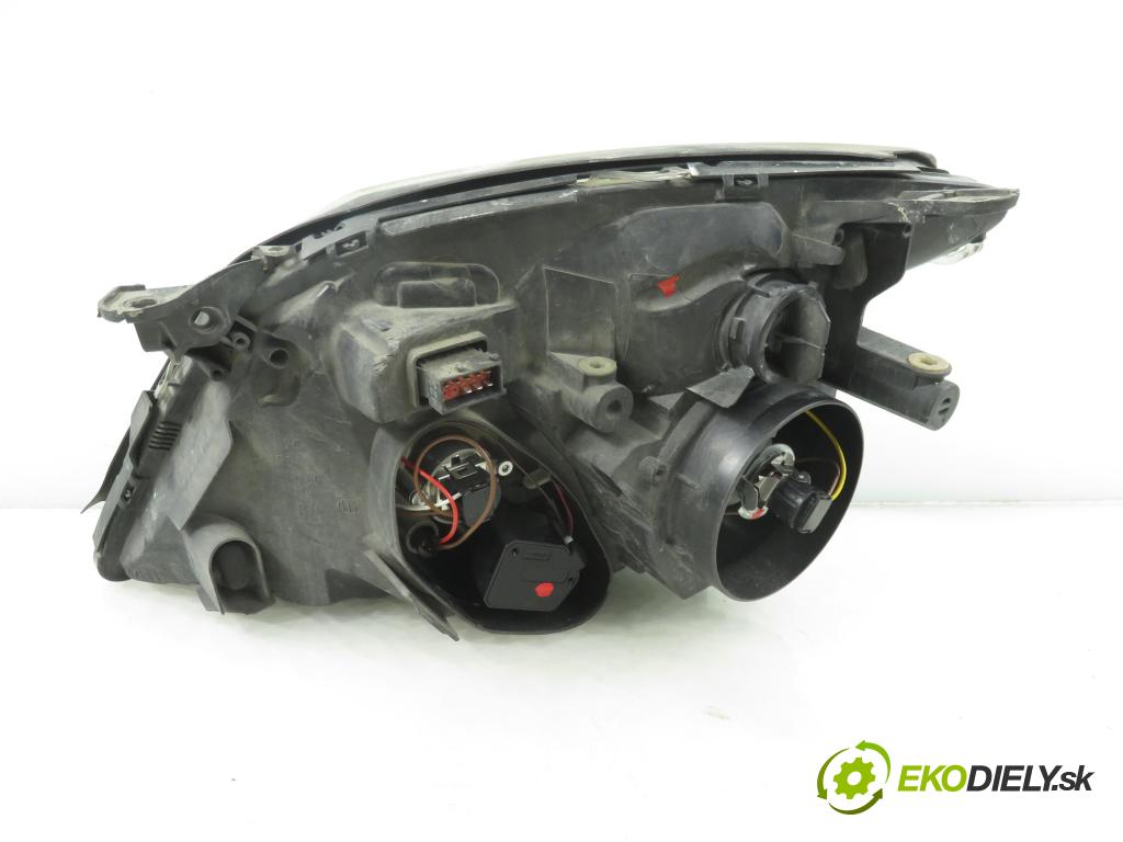 OPEL VECTRA C (Z02) SEDAN 2004 90,00 1.8 16V 122 - Z 18 XE 1796,00 Svetlo PP