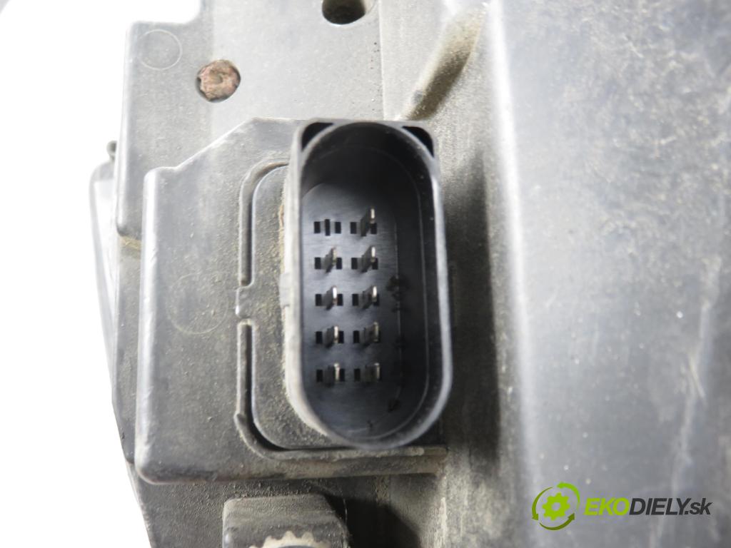 VW TRANSPORTER V Autobus (7HB, 7HJ, 7EB, 7EJ, 7EF, 7EG, 7HF, 7E BUS 2003 77,00 1.9 TDI - AXB 1896,00 Svetlo LP 7H1941015S