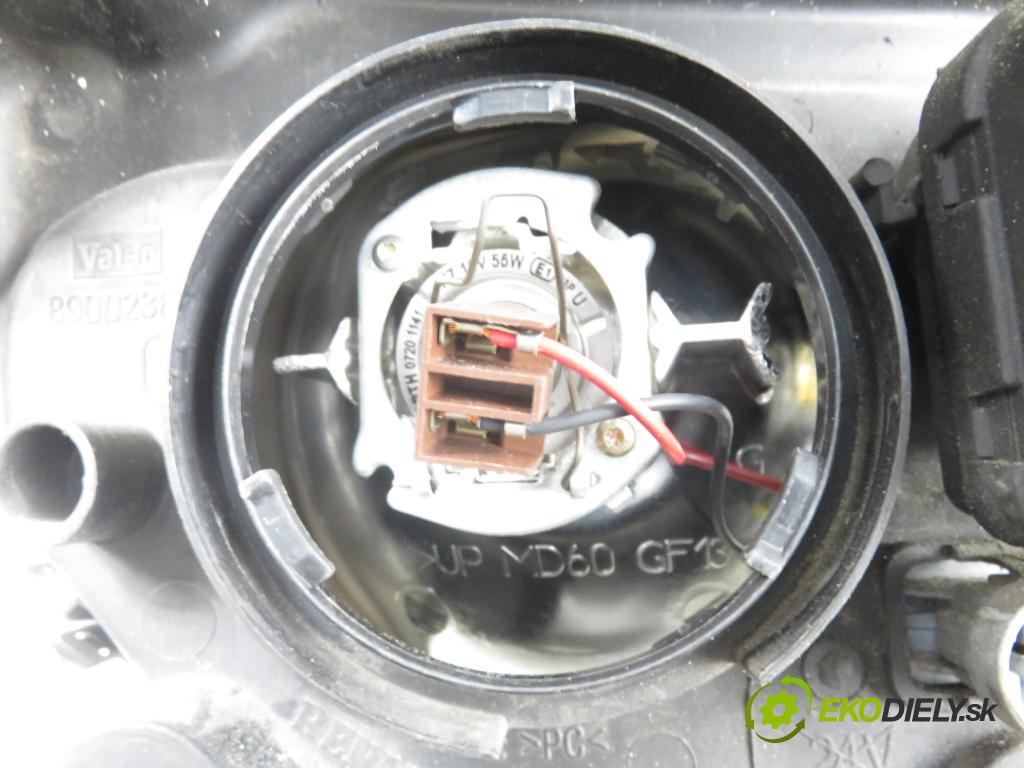 RENAULT SCENIC I (JA0/1_) MINIVAN 2000 72,00 1.9 dTi (JA0N) - F9Q 734 1870,00 Svetlo LP 7700432098 ; 7701047604