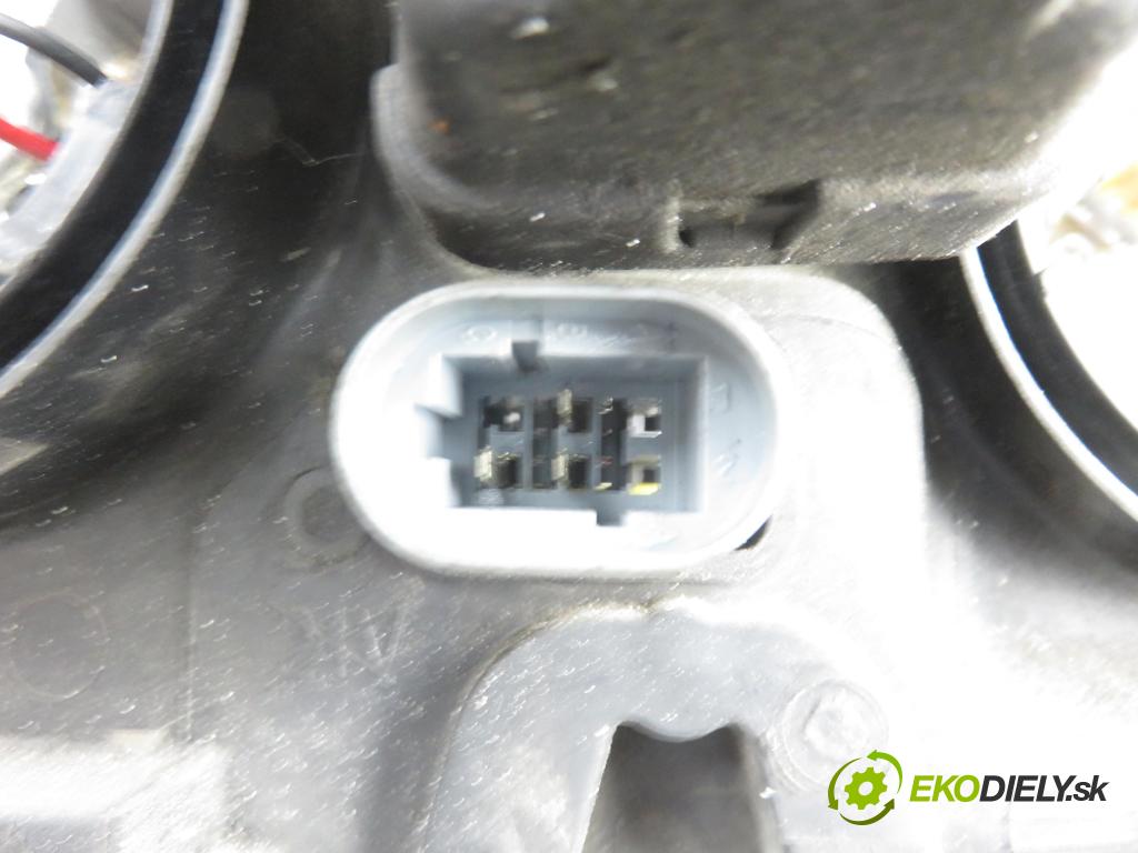 RENAULT SCENIC I (JA0/1_) MINIVAN 2000 72,00 1.9 dTi (JA0N) - F9Q 734 1870,00 Svetlo LP 7700432098 ; 7701047604