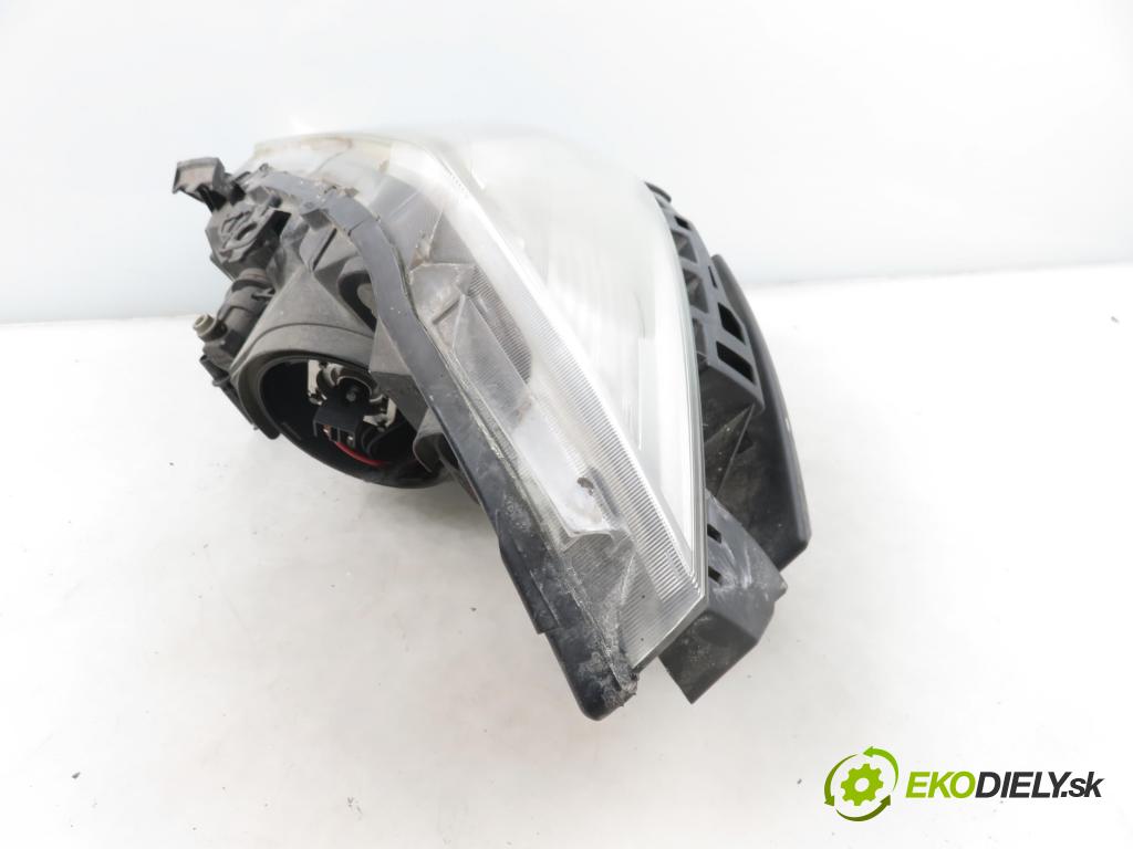 RENAULT MEGANE II (BM0/1_, CM0/1_) HB 2006 63,00 1.5 dCi 86 - K9K 724 1461,00 Svetlo PP 8200412742A ; 89312740