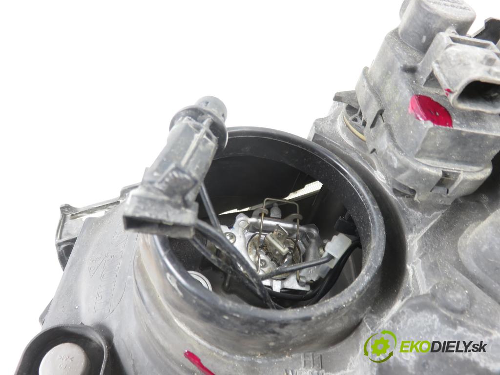 RENAULT MEGANE II (BM0/1_, CM0/1_) HB 2006 63,00 1.5 dCi 86 - K9K 724 1461,00 Svetlo PP 8200412742A ; 89312740