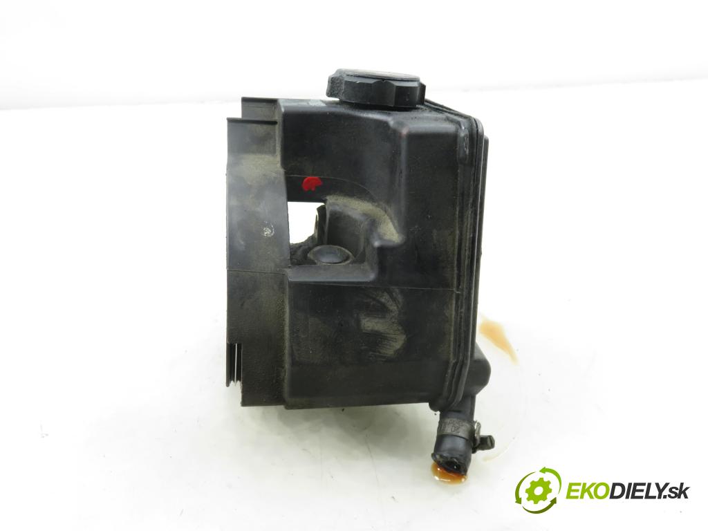 PEUGEOT 206 liftback (2A/C) HB 2002 66,00 2.0 HDI 90 - RHY 1997,00 Pumpa servočerpadlo 9639726780 ; 26079835QM (Servočerpadlo)