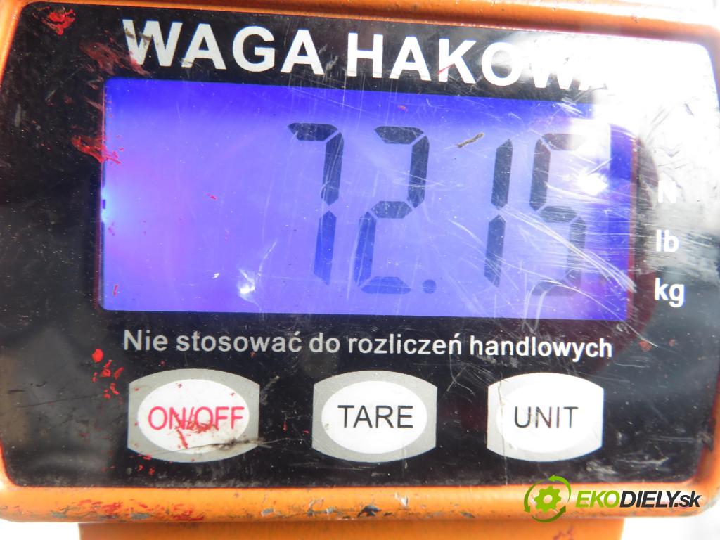 CHEVROLET CAPTIVA (C100, C140) SUV 2012 137,00 2.4 186 - LE9 2384,00 ZADNÍ: 