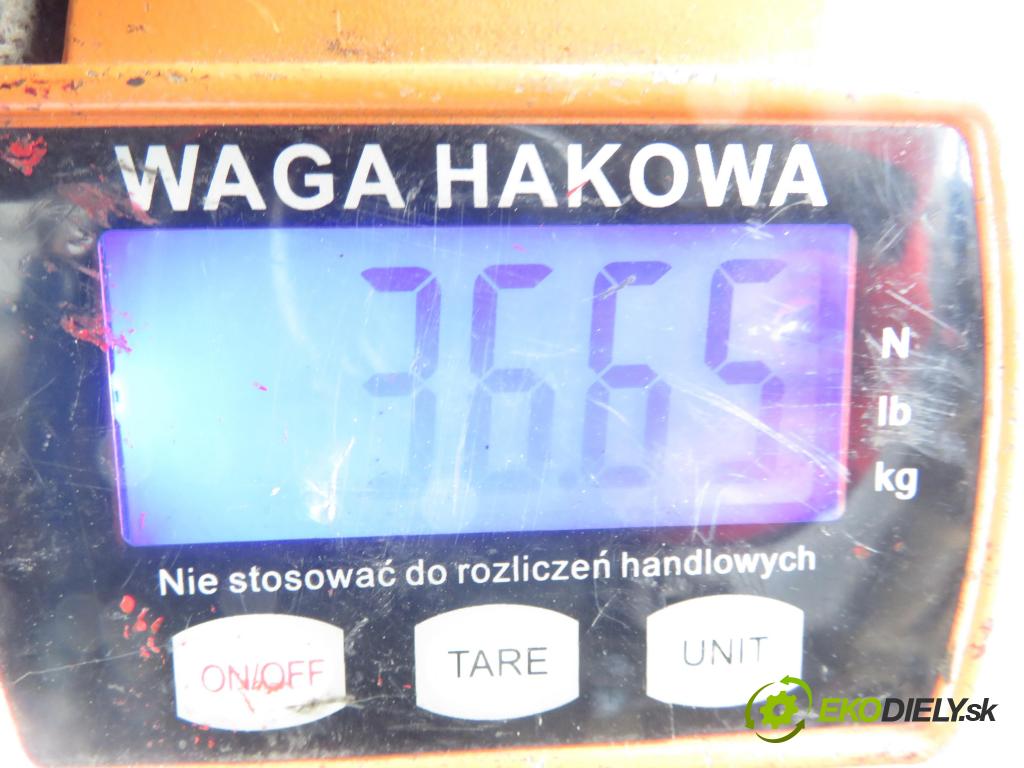 ALFA ROMEO 156 Sportwagon (932_) KOMBI 2004 110,00 1.9 JTD 16V Q4 - 937 A5.000 1910,00 ZADNÍ: 