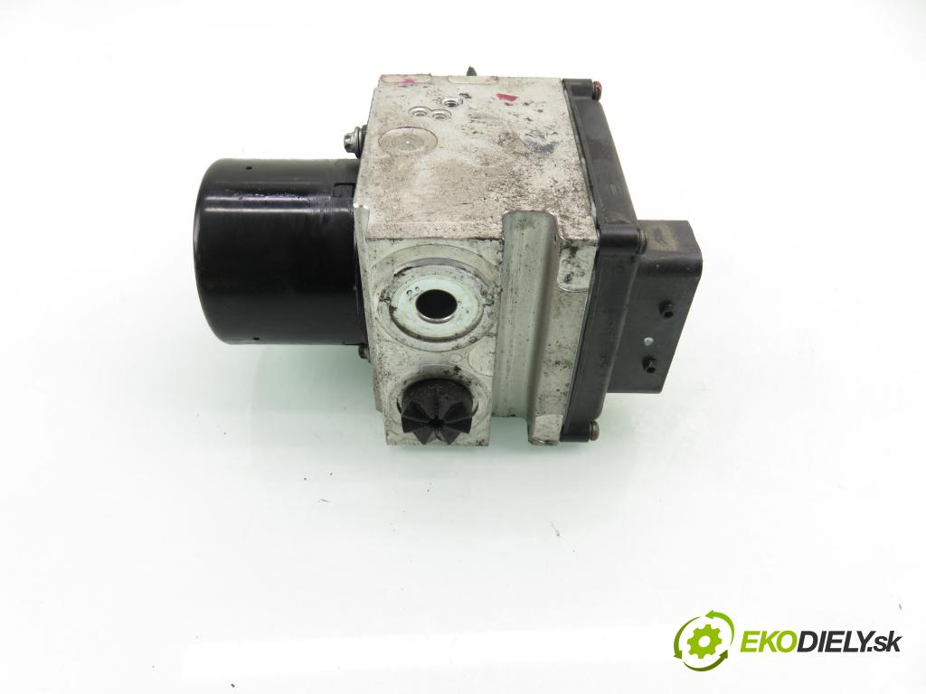 PEUGEOT 407 (6D_) SEDAN 2005 80,00 1.6 HDi 110 - 9HZ (DV6TED4) 1560,00 pumpa ABS 9658028480 ; 15710601 ; S118676001L (Pumpa ABS)