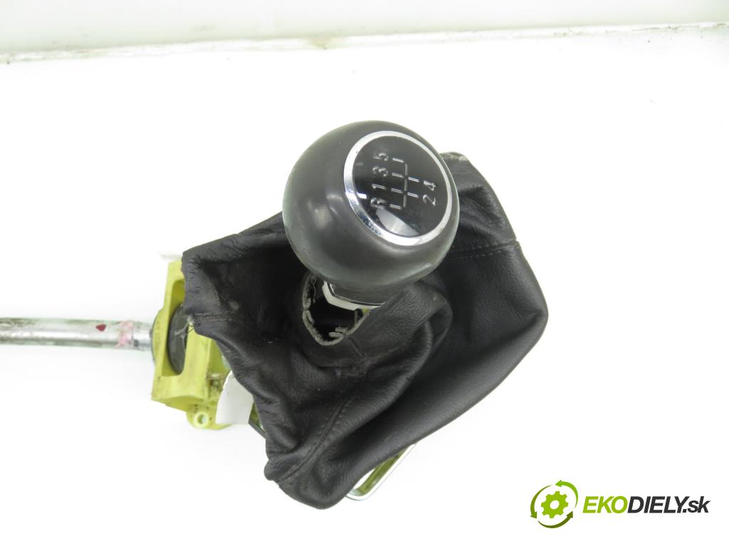 OPEL ASTRA H (A04) HB 2005 59,00 1.7 CDTI - Z 17 DTL 1686,00 ZVEDÁK: