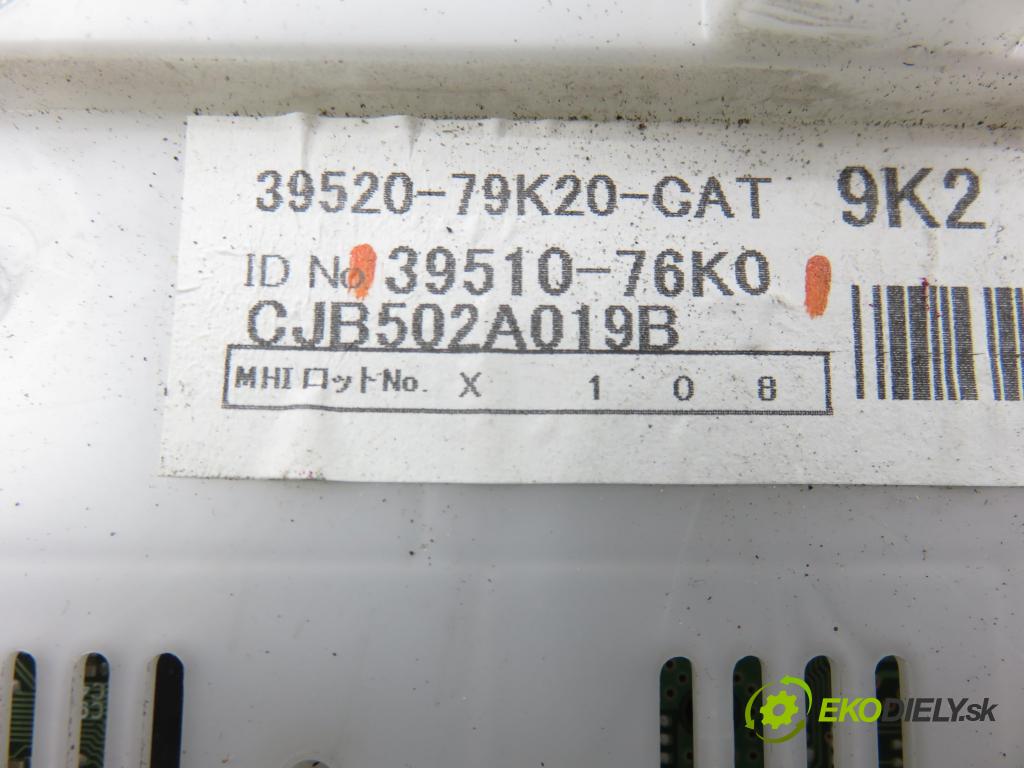 SUZUKI GRAND VITARA II (JT, TE, TD) SUV 2009 103,00 2.0 (JB420) - J20A 1995,00 Panel kúrenia KLIMATRONIK 3951076K0