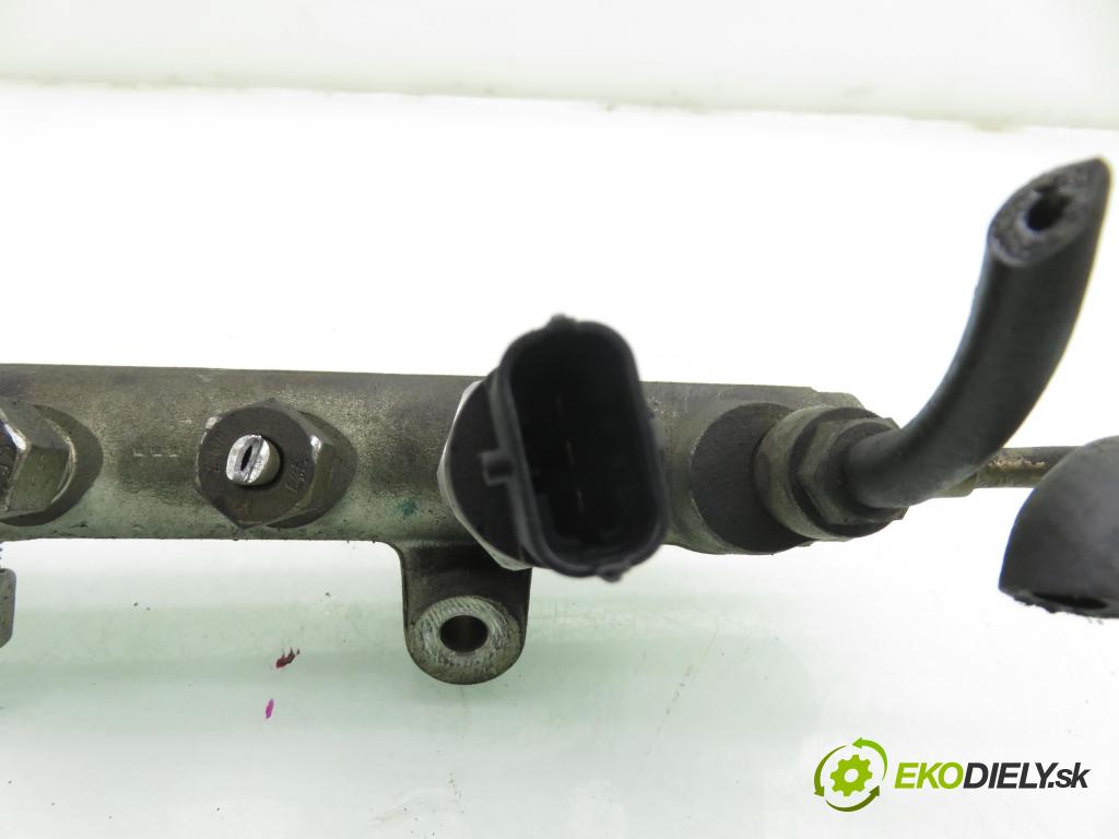 OPEL ASTRA H (A04) HB 2005 59,00 1.7 CDTI - Z 17 DTL 1686,00 lišta vstřikovací 0445214049 ; 0281100398 (Vstřikovací lišta)