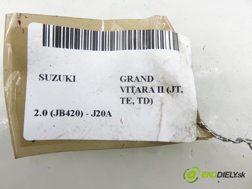 SUZUKI GRAND VITARA II (JT, TE, TD) SUV 2009 103,00 2.0 (JB420) - J20A 1995,00 Snímač nárazu 3893065J10 ; W002T04171 (Snímač nárazu)