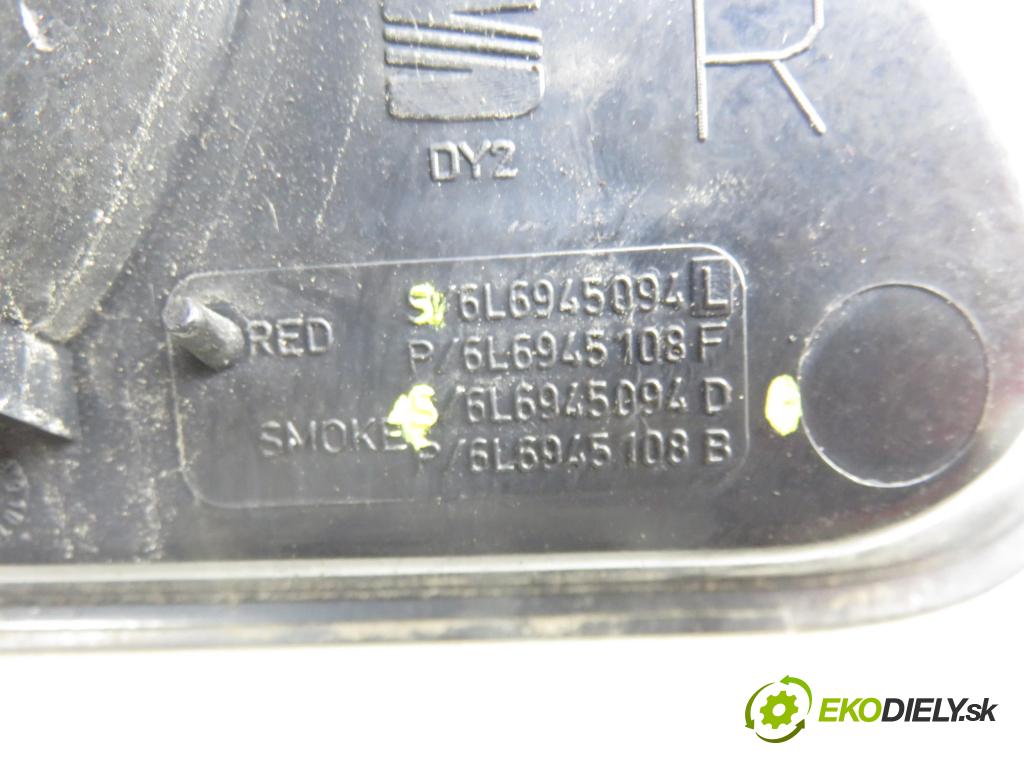 SEAT IBIZA III (6L1) HB 2006 63,00 1.4 16V - BXW 1390,00 Svetlo pravé zadné kufor 6L6945094D