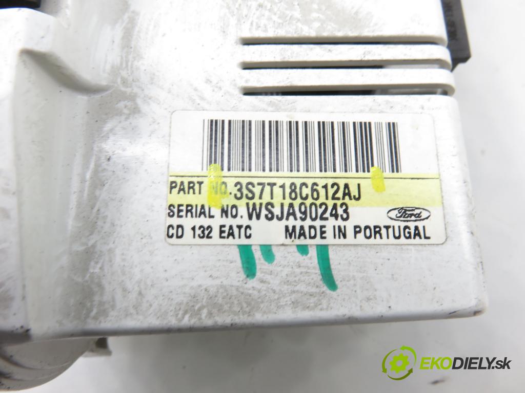 FORD MONDEO III Turnier (BWY) KOMBI 2006 107,00 2.0 16V - CJBB 1999,00 Panel kúrenia KLIMATRONIK 3S7T18C612AJ