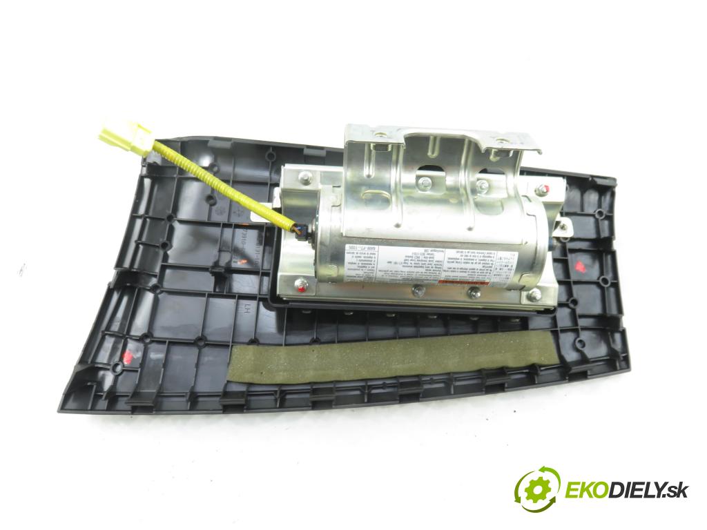 SUZUKI GRAND VITARA II (JT, TE, TD) SUV 2009 103,00 2.0 (JB420) - J20A 1995,00 AirBag air BAG CESTUJÍCÍ: 7391065J1 ; 7391065J11E
