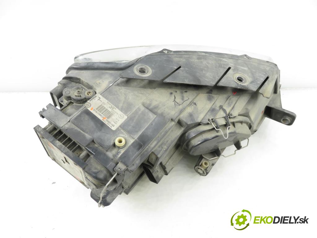 VW PASSAT B6 Variant (3C5) KOMBI 2007 125,00 2.0 TDI - BMR 1968,00 světlo LP 3C0941751G