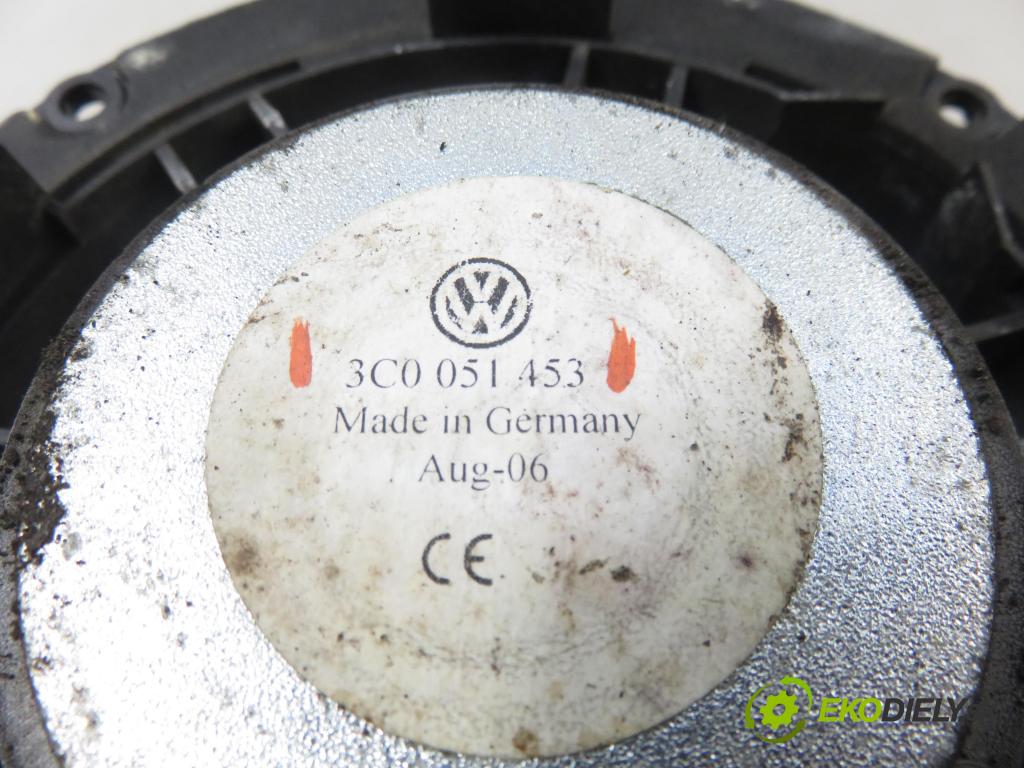 VW PASSAT B6 Variant (3C5) KOMBI 2007 125,00 2.0 TDI - BMR 1968,00 reproduktor Dvere 3C0051453