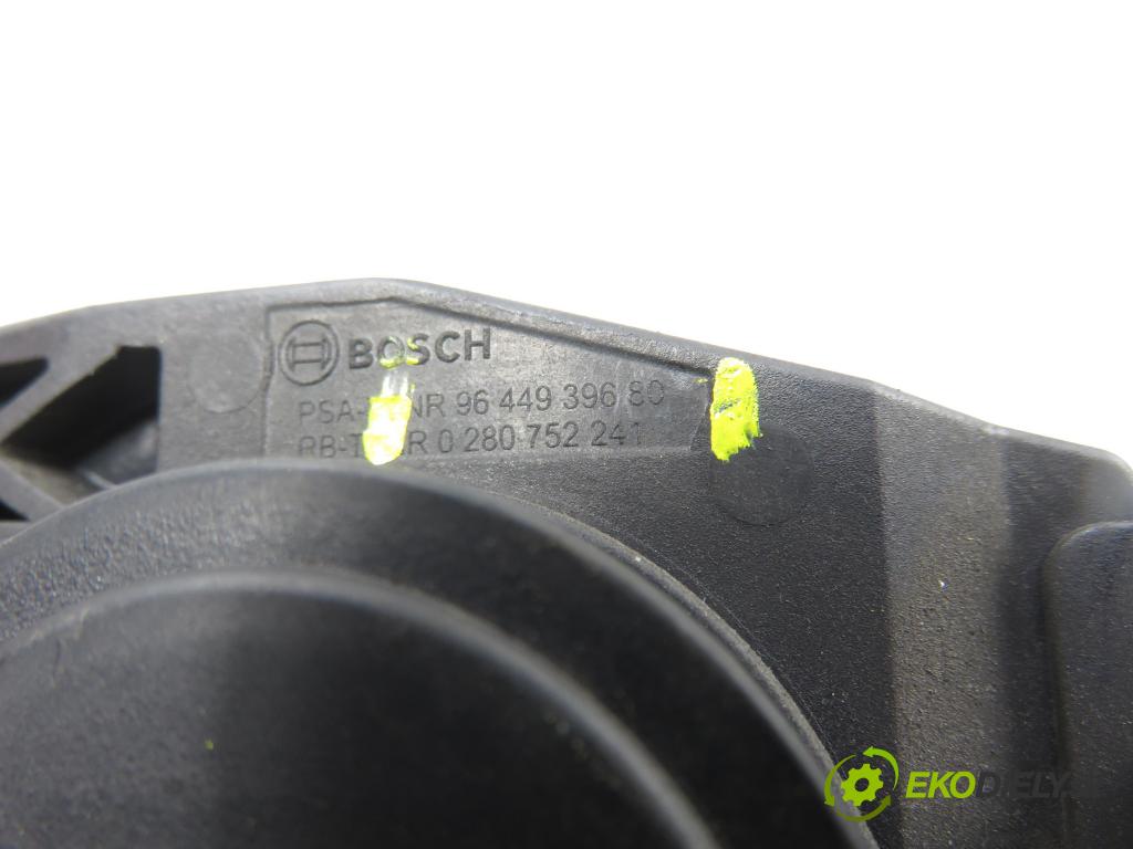 PEUGEOT 407 SW (6E_) KOMBI 2006 80,00 1.6 HDi 110 - 9HZ (DV6TED4) 1560,00 Potenciometer plynu 9644939680 ; 0280752241 ; F00C3P2311 (Potenciometer plynového pedálu)