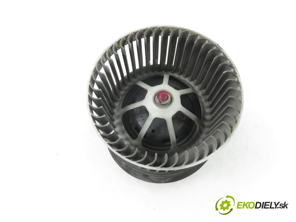 PEUGEOT 407 SW (6E_) KOMBI 2006 80,00 1.6 HDi 110 - 9HZ (DV6TED4) 1560,00 ventilátor větráku 4PUH18456AF ; 6441S3 ; 7737080501AF