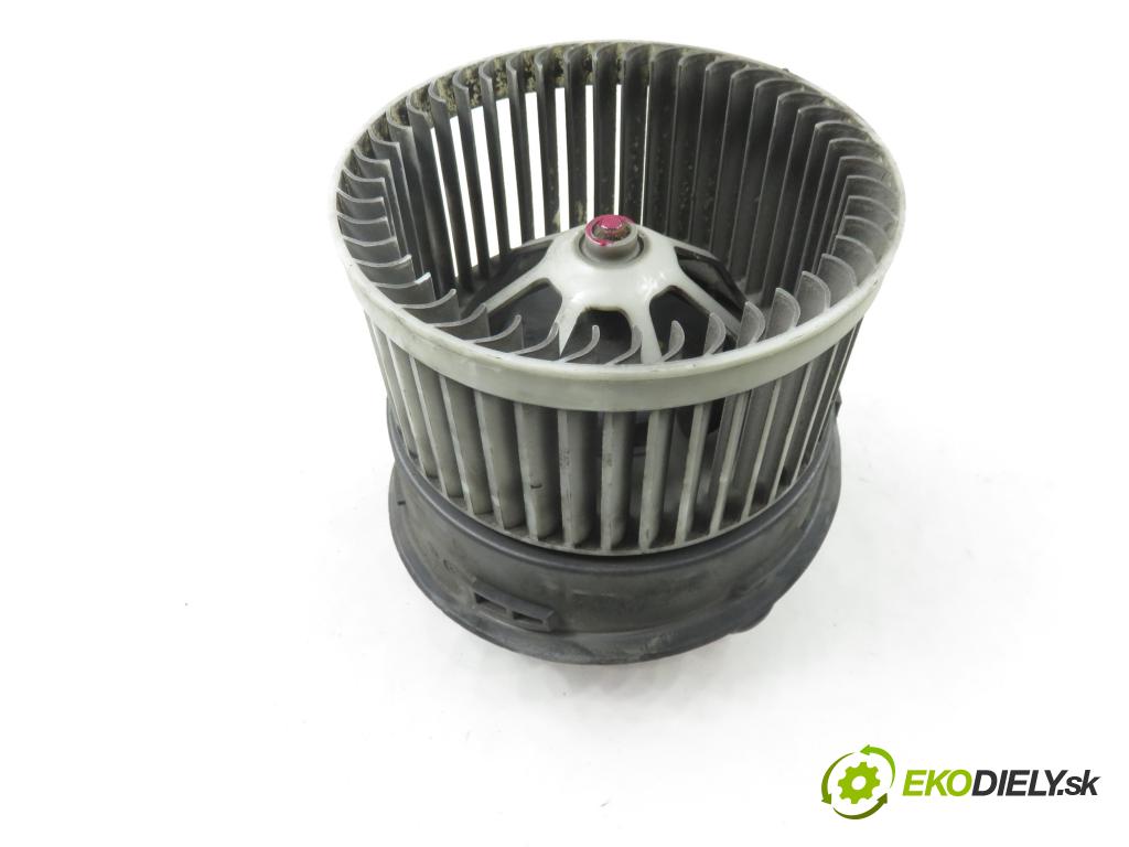 PEUGEOT 407 SW (6E_) KOMBI 2006 80,00 1.6 HDi 110 - 9HZ (DV6TED4) 1560,00 Ventilátor vetráku 4PUH18456AF ; 6441S3 ; 7737080501AF