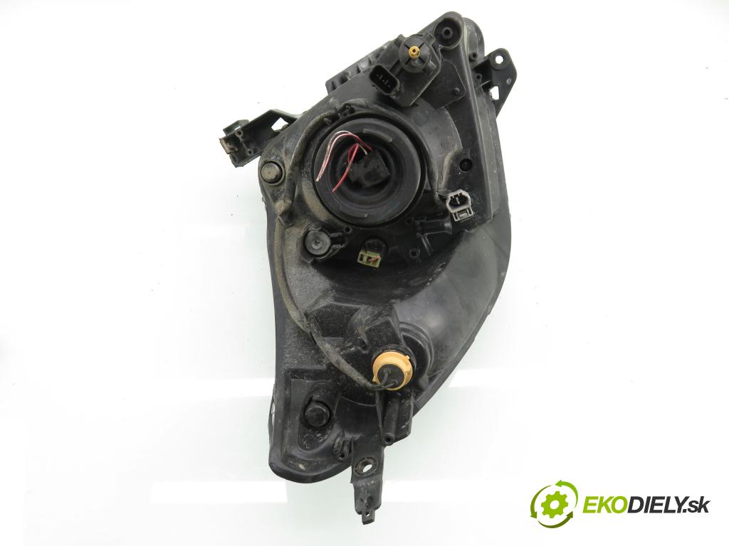 SUZUKI SWIFT III (MZ, EZ) HB 2006 68,00 1.3 4x4 (RS 413) - M13A 1328,00 Svetlo PP