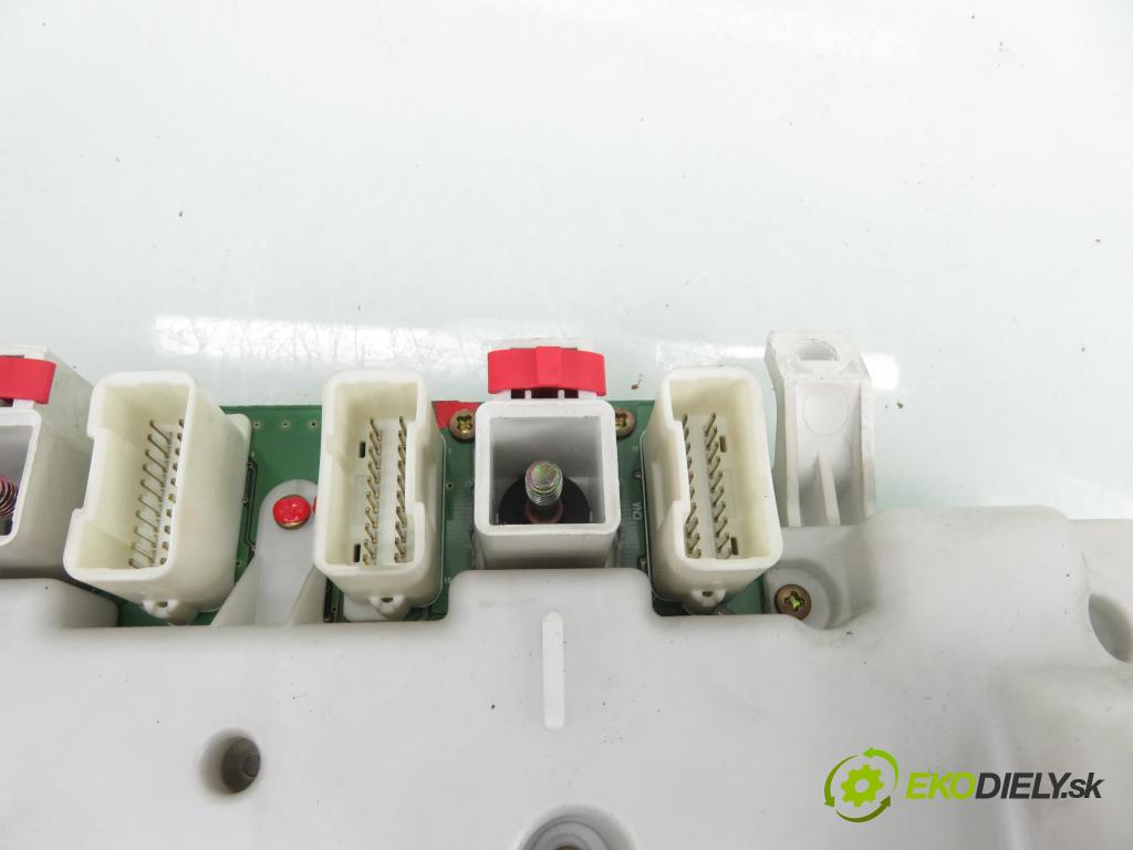TOYOTA RAV 4 II (_A2_) SUV 2005 85,00 2.0 D-4D 4WD 116 - 1CD-FTV 1995,00 Prístrojovka elektrický 1575202791 ; 8380042A60