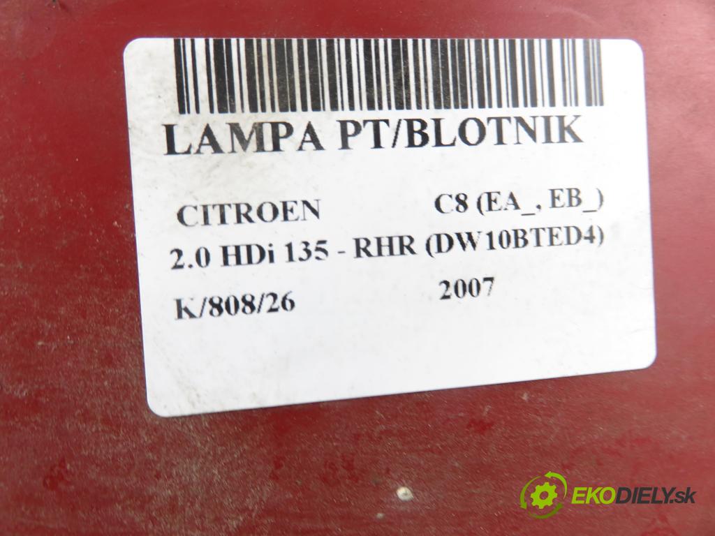 CITROEN C8 (EA_, EB_) MINIVAN 2007 100,00 2.0 HDi 135 - RHR (DW10BTED4) 1997,00 Svetlo pravé zadné