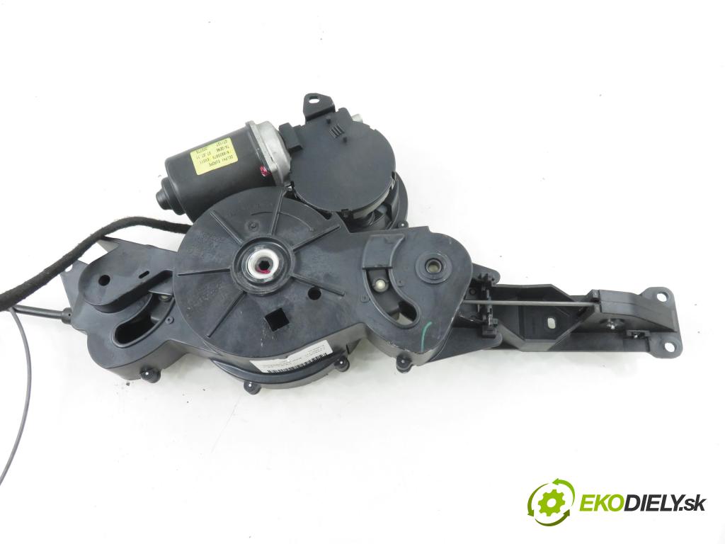 CITROEN C8 (EA_, EB_) MINIVAN 2007 100,00 2.0 HDi 135 - RHR (DW10BTED4) 1997,00 zámok Dvere posúvne 1488889080 ; 16835875