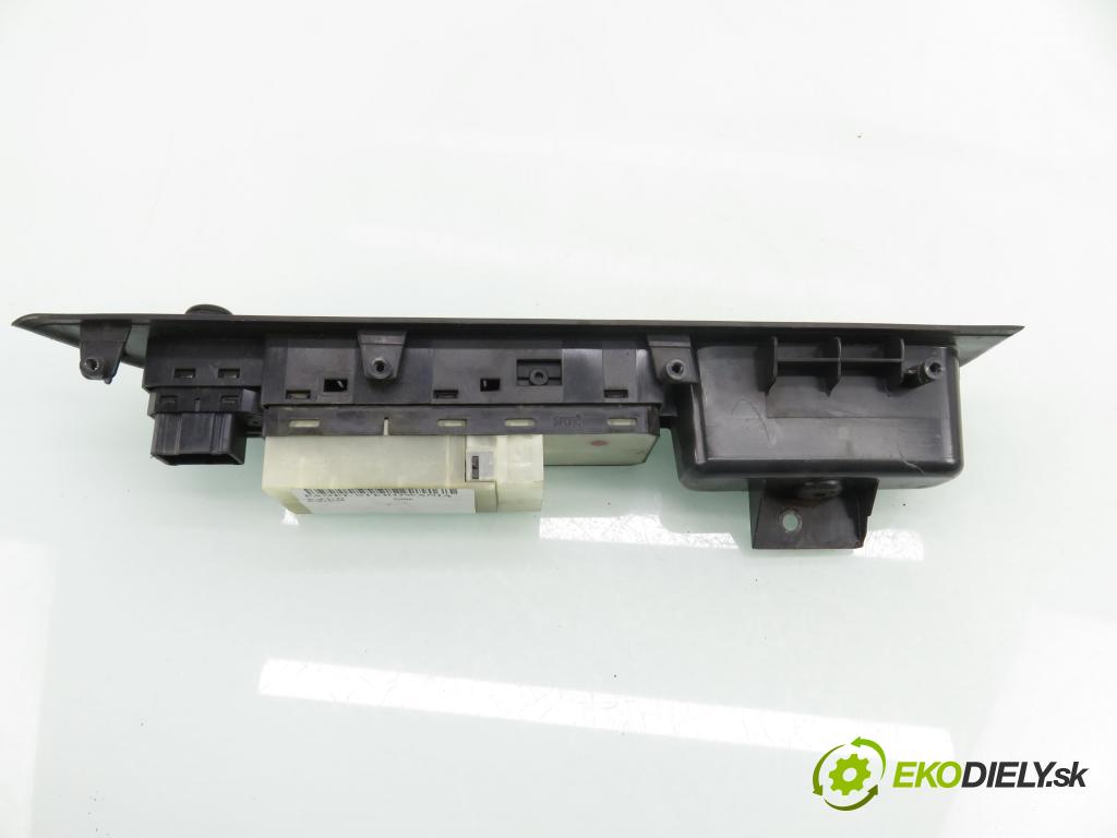 SUZUKI SWIFT III (MZ, EZ) HB 2006 68,00 1.3 4x4 (RS 413) - M13A 1328,00 Panel ovládaní oken 62J502855T ; 62J503075T