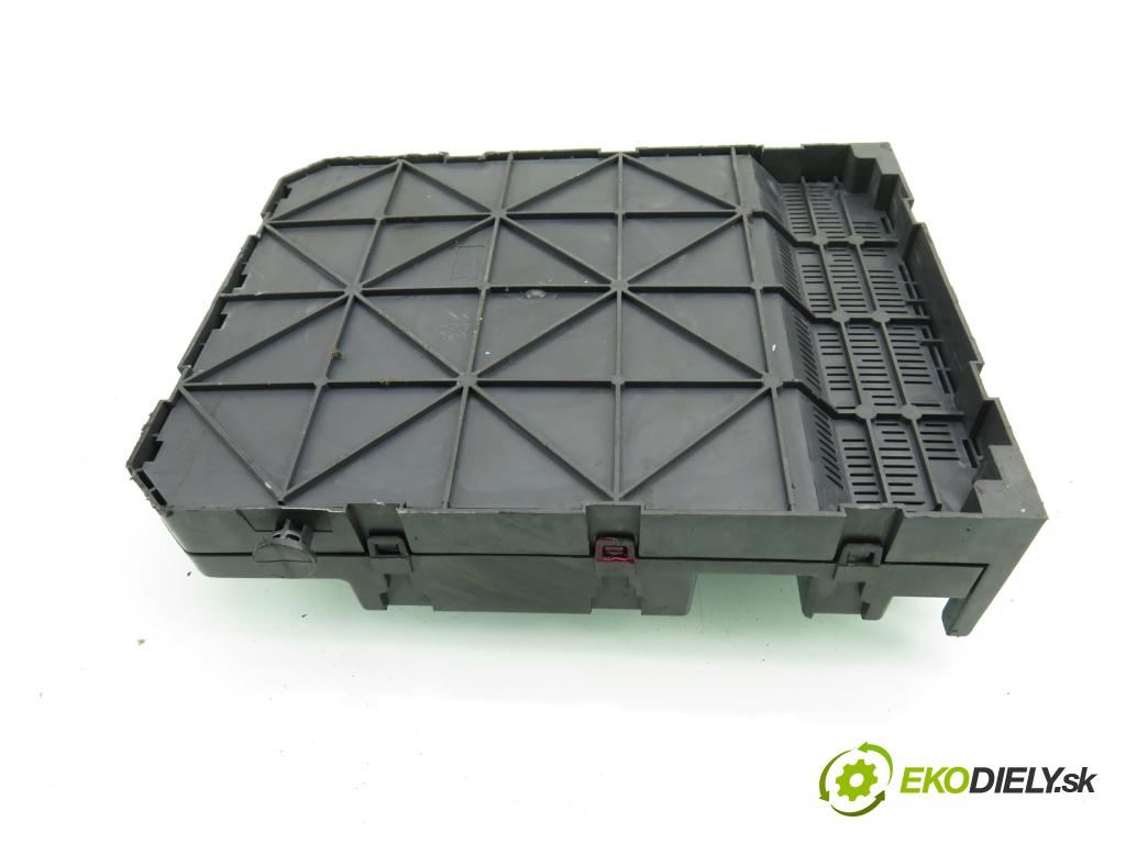 CITROEN C8 (EA_, EB_) MINIVAN 2007 100,00 2.0 HDi 135 - RHR (DW10BTED4) 1997,00 MODUL BSI 9663798480