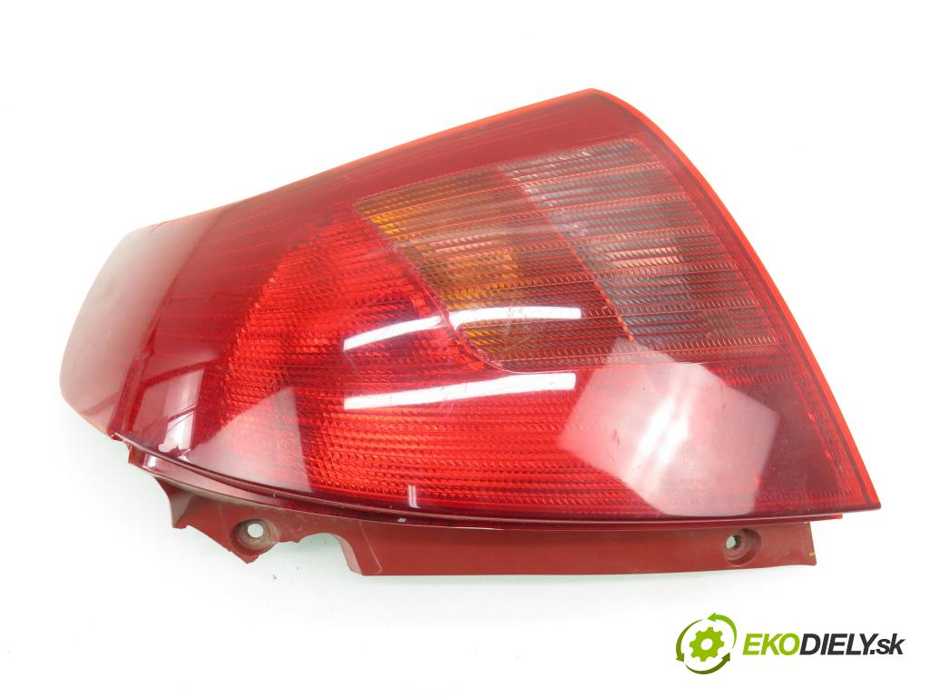 SUZUKI SWIFT III (MZ, EZ) HB 2006 68,00 1.3 4x4 (RS 413) - M13A 1328,00 Svetlo pravé zadné P4476R
