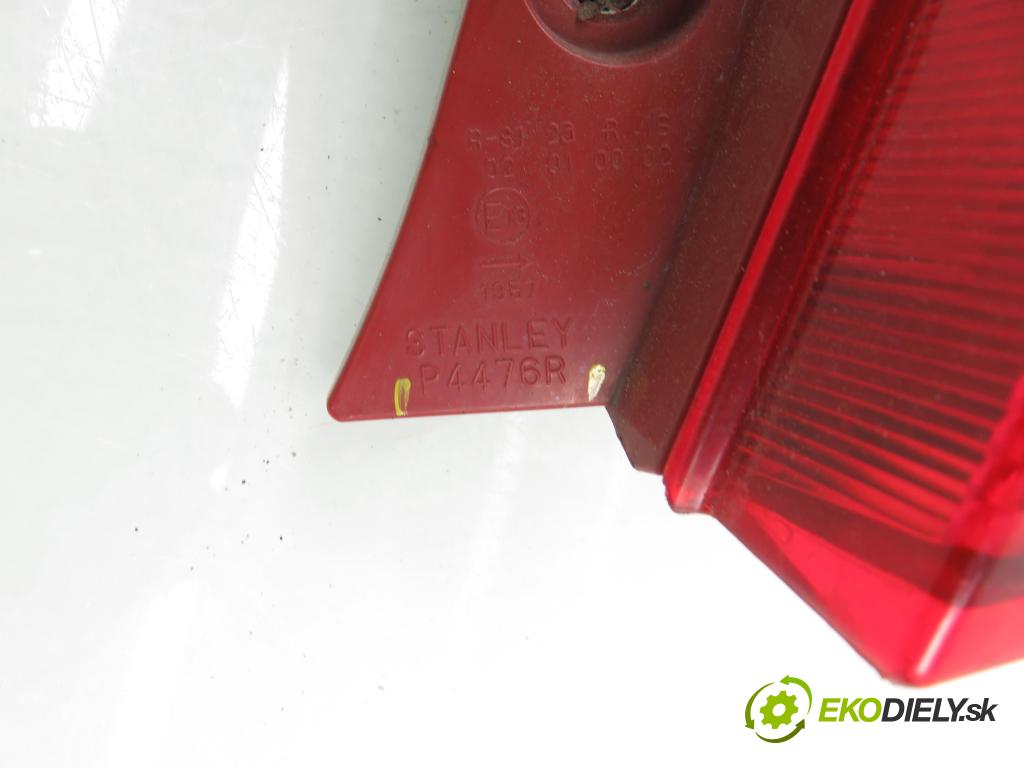 SUZUKI SWIFT III (MZ, EZ) HB 2006 68,00 1.3 4x4 (RS 413) - M13A 1328,00 Svetlo pravé zadné P4476R