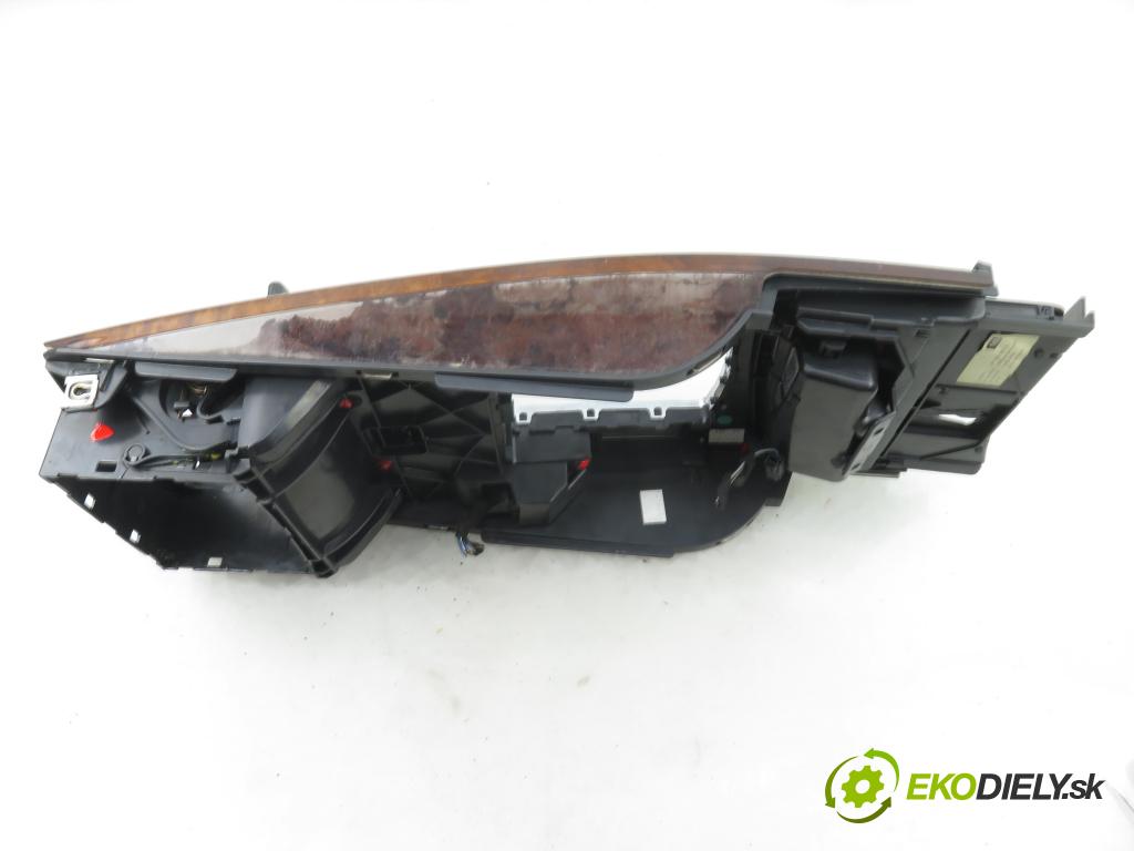 AUDI A6 (4F2, C6) SEDAN 2004 165,00 3.0 TDI quattro - BMK 2967,00 Panel ovládania IDRIVE 4F1864261B