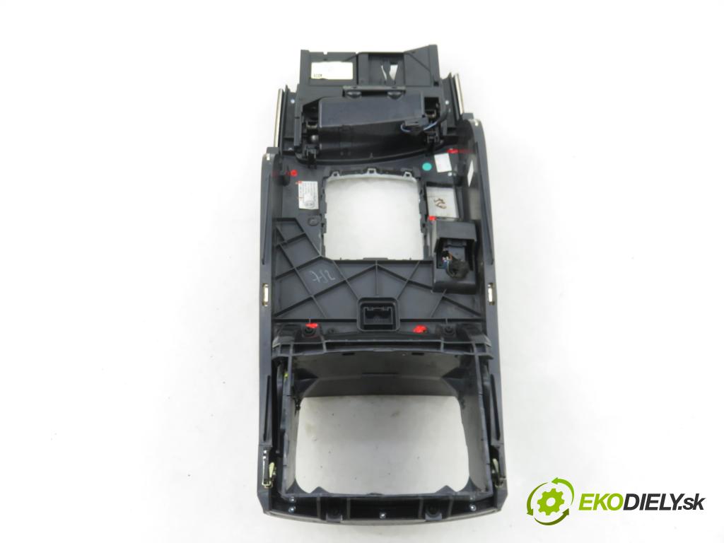 AUDI A6 (4F2, C6) SEDAN 2004 165,00 3.0 TDI quattro - BMK 2967,00 Panel ovládania IDRIVE 4F1864261B