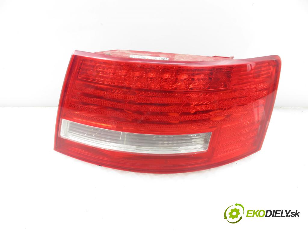 AUDI A6 (4F2, C6) SEDAN 2004 165,00 3.0 TDI quattro - BMK 2967,00 Svetlo pravé zadné 4F5945096N