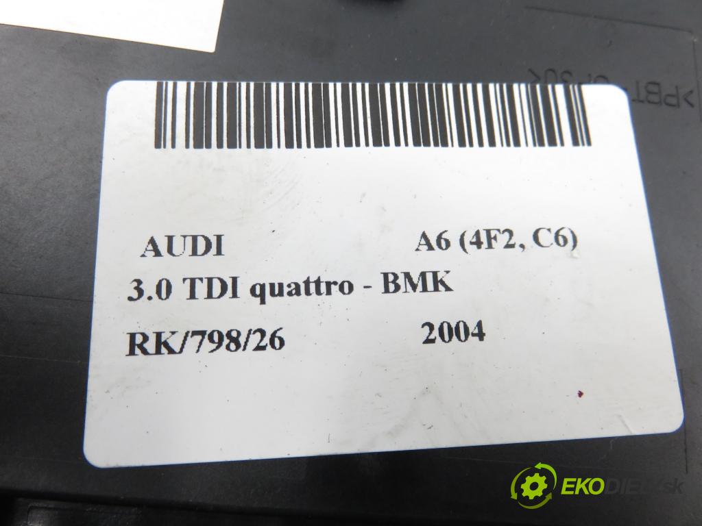AUDI A6 (4F2, C6) SEDAN 2004 165,00 3.0 TDI quattro - BMK 2967,00 Riadiaca jednotka brzdy MANUÁLNY: 5WK32443 ; 4F0907801