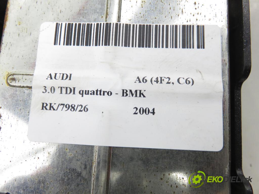 AUDI A6 (4F2, C6) SEDAN 2004 165,00 3.0 TDI quattro - BMK 2967,00 Zosilňovač 4F0035223B (Zosilňovač)