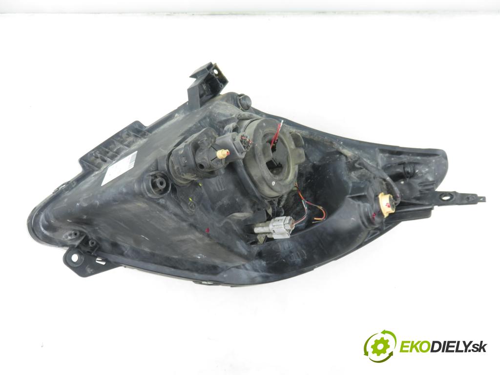 SUZUKI SWIFT III (MZ, EZ) HB 2006 68,00 1.3 4x4 (RS 413) - M13A 1328,00 Svetlo LP P4981L