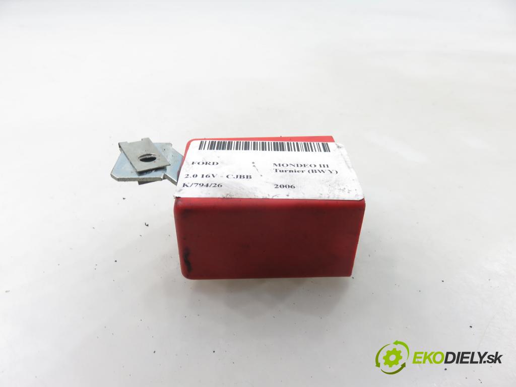 FORD MONDEO III Turnier (BWY) KOMBI 2006 107,00 2.0 16V - CJBB 1999,00 Riadiaca jednotka ťažného oka 97BX10C909AC ; 85451214