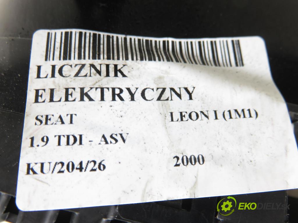 SEAT LEON (1M1) HB 2000 81,00 1.9 TDI 110 - ASV 1896,00 Prístrojovka elektrický 1M0920822D
