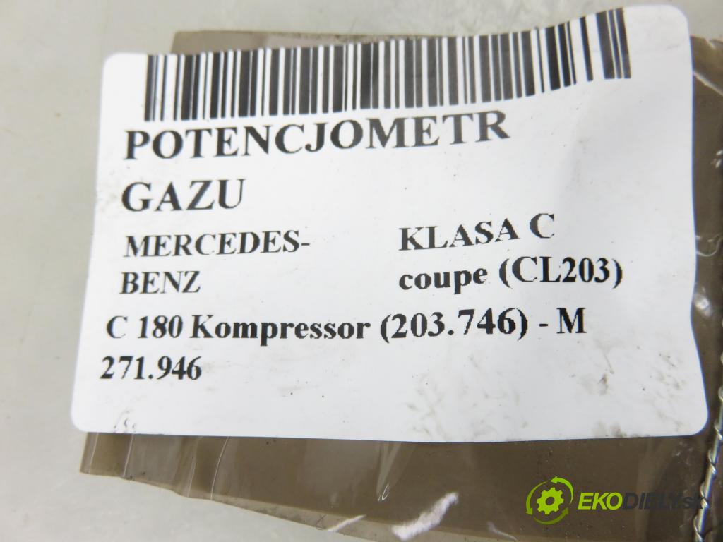 MERCEDES-BENZ KLASA C coupe (CL203) COUPE 2003 105,00 1.8 C 180 Kompressor 143 - M 271.946 1796,00 Potenciometer plynu 2033000604 (Potenciometer plynového pedálu)