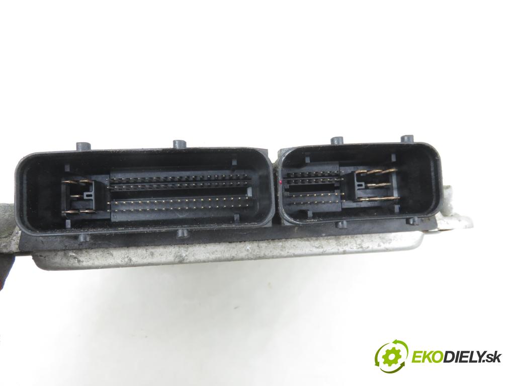 SEAT LEON (1M1) HB 2000 81,00 1.9 TDI 110 - ASV 1896,00 Riadiaca jednotka Motor 038906012JJ ; 0281011997