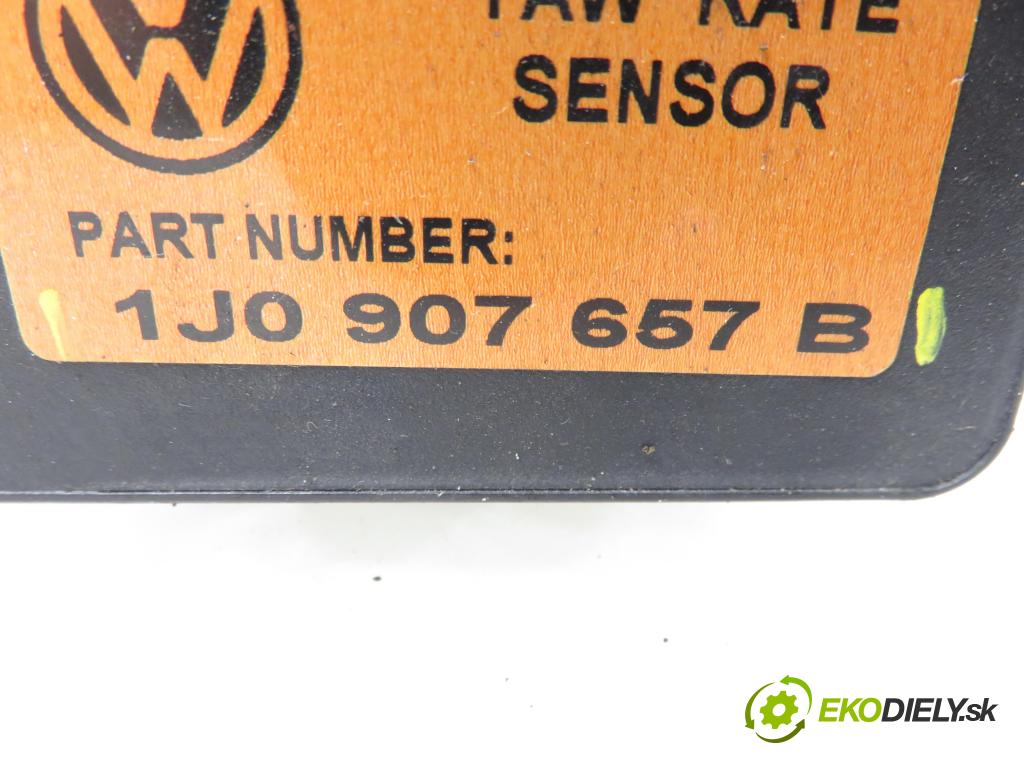 VW GOLF IV (1J1) HB 2002 85,00 1.9 TDI - AJM 1896,00 snímač ESP 1J0907657B ; 1J1907637B ; 1J0907651A