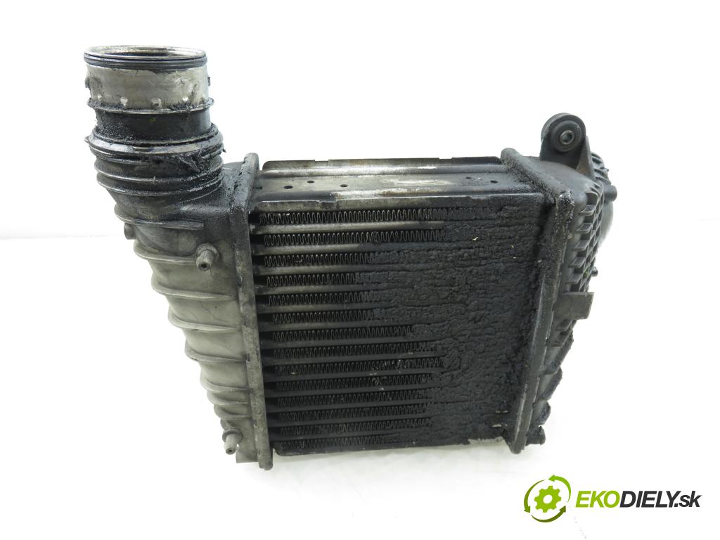AUDI A3 (8L1) HB 2001 96,00 1.9 TDI PD 130 - ASZ 1896,00 chladič intercooler 1J0145803E